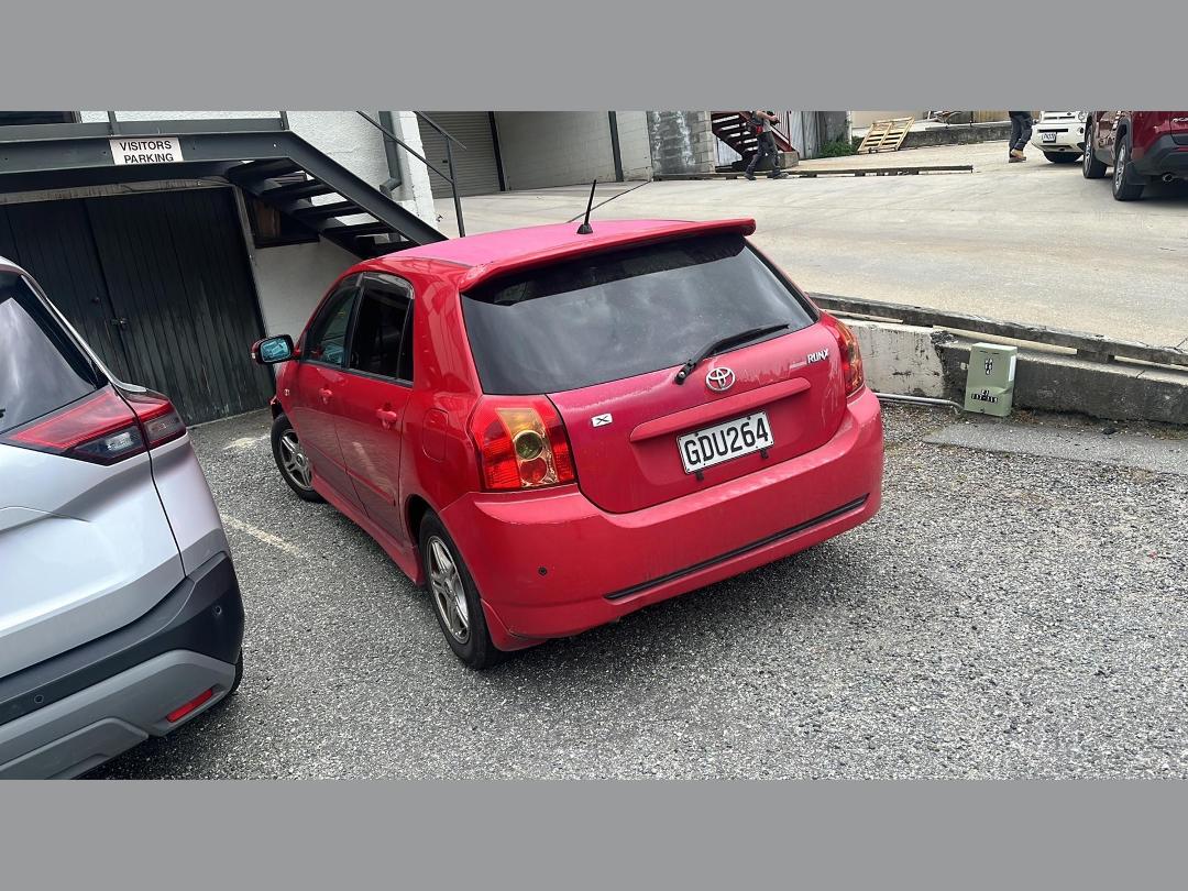 Photo '3' of Toyota Corolla Photo '3' of Toyota Corolla