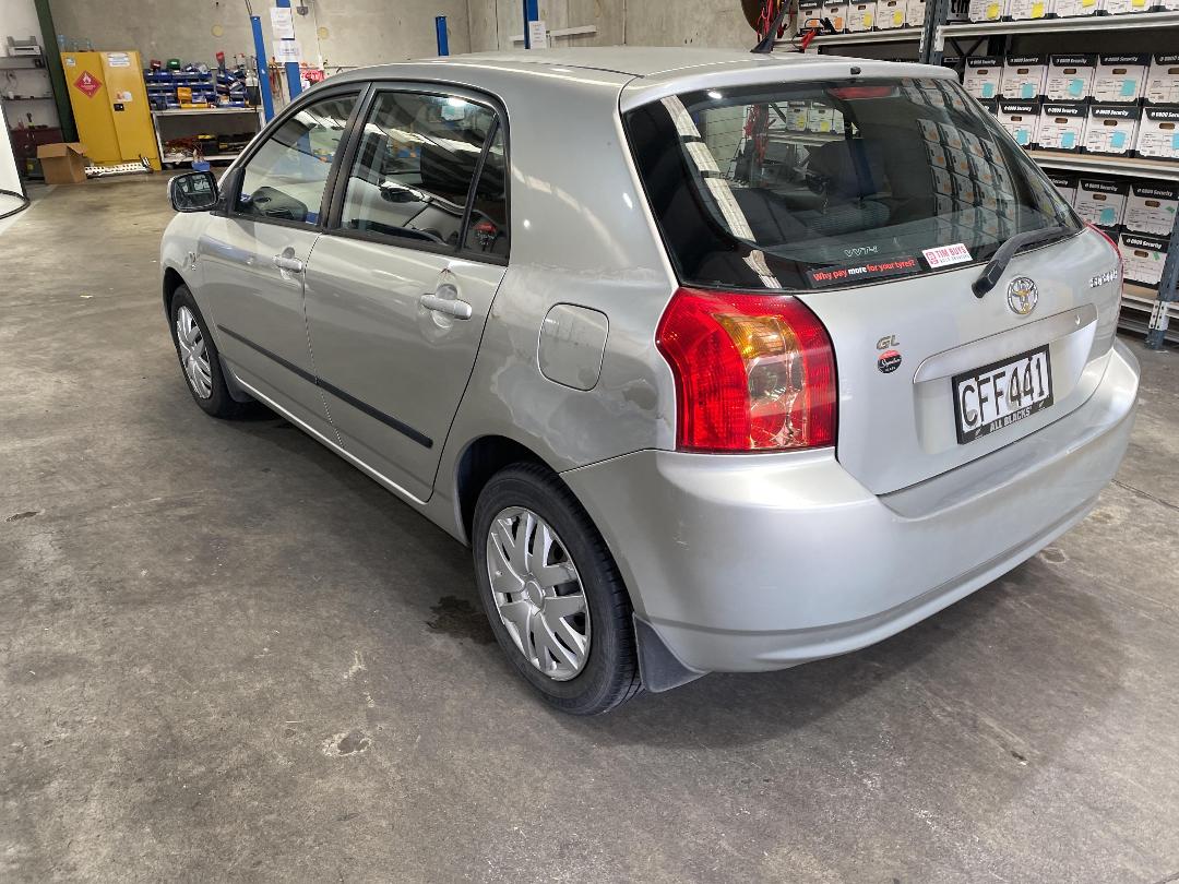 Photo '10' of Toyota Corolla GL Photo '10' of Toyota Corolla GL