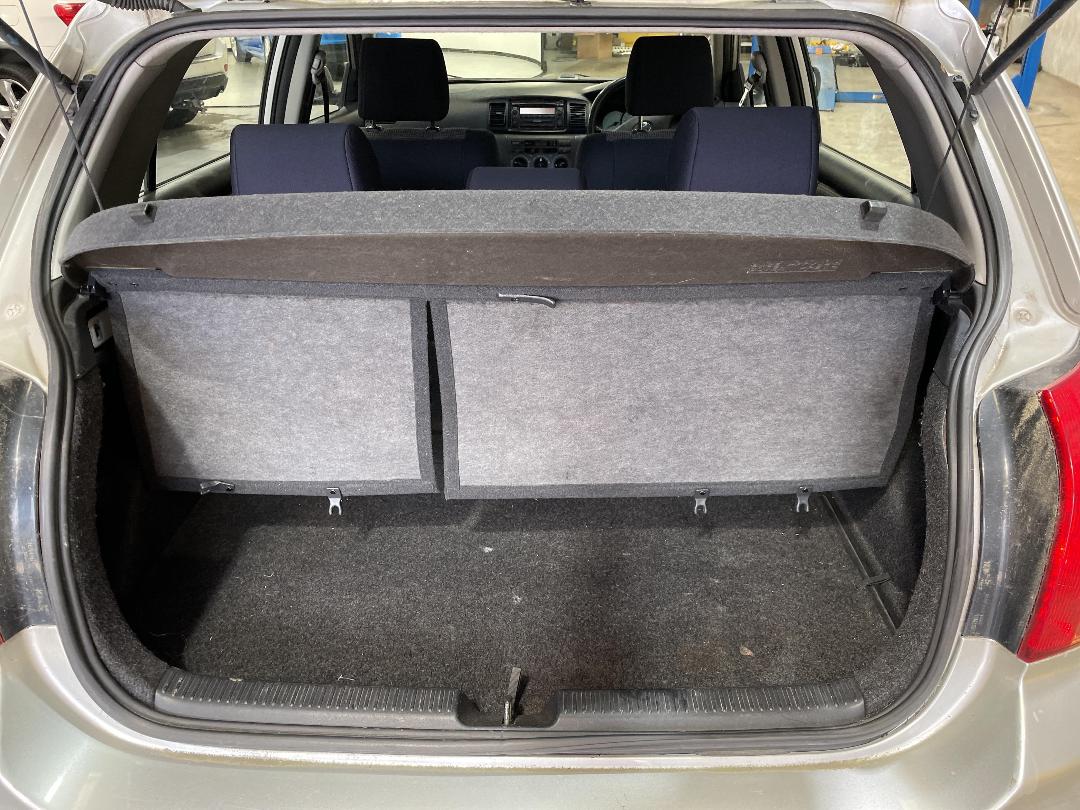 Photo '15' of Toyota Corolla GL Photo '15' of Toyota Corolla GL