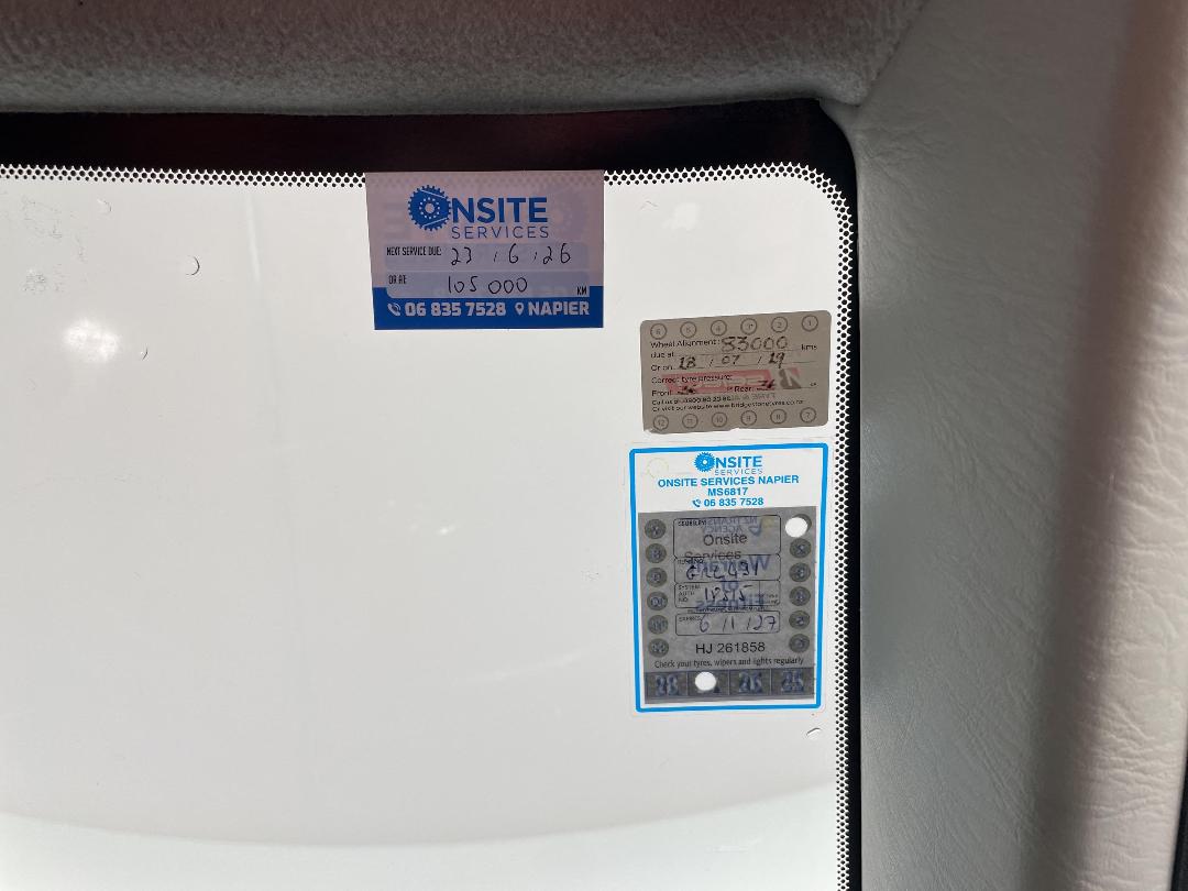 Photo '23' of Toyota Corolla