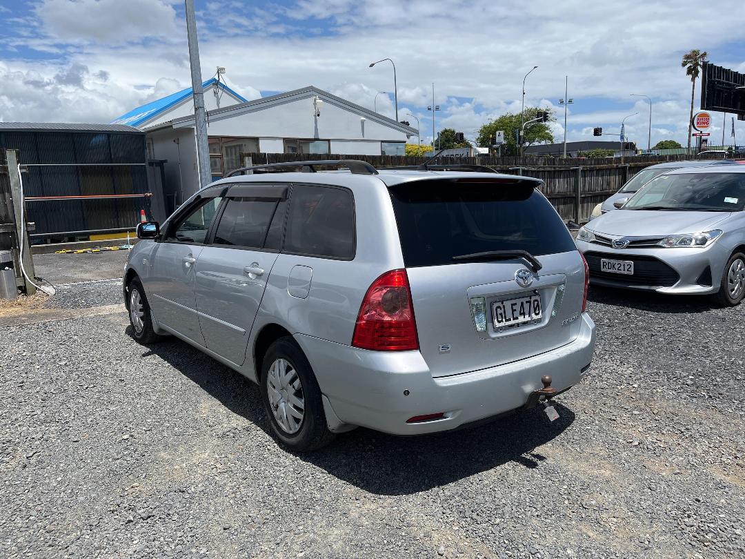 Photo '4' of Toyota Corolla Fielder S Photo '4' of Toyota Corolla Fielder S