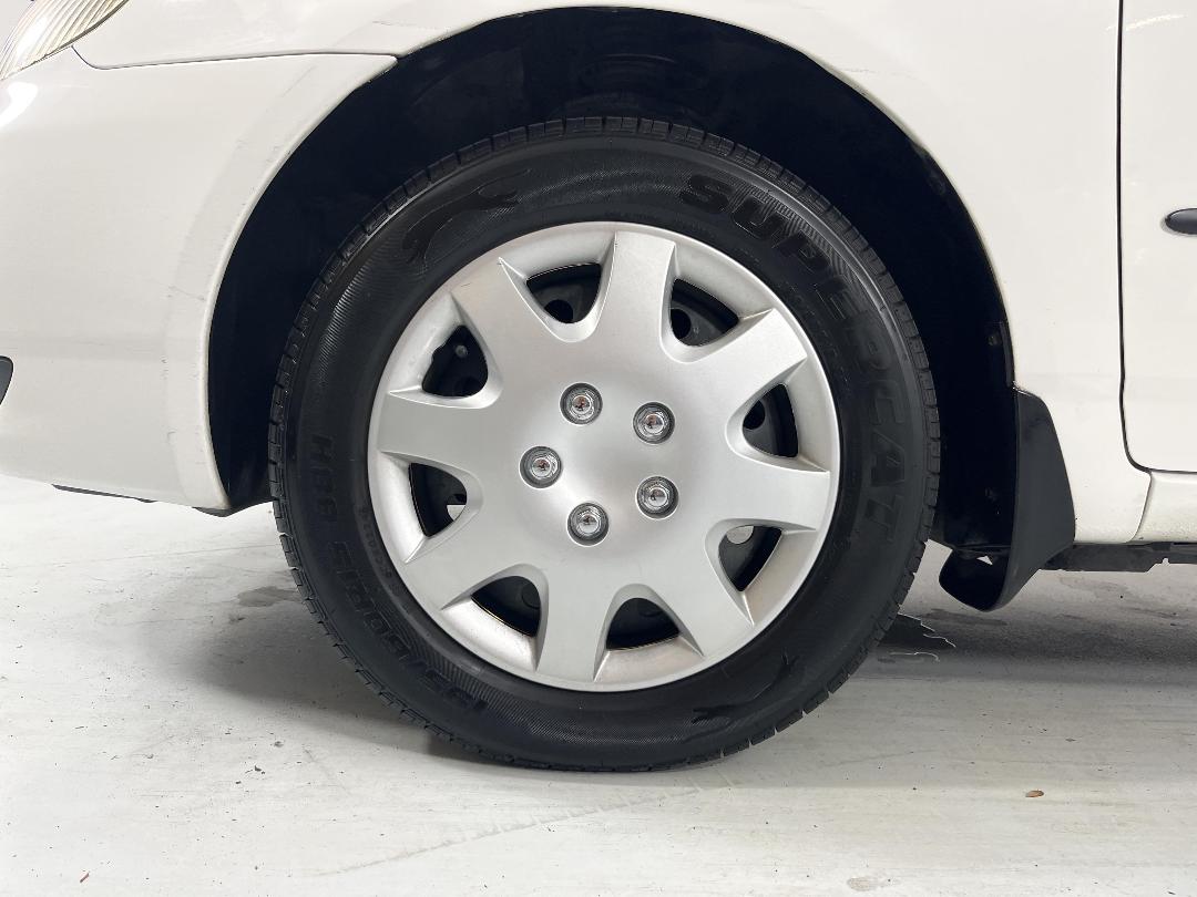 Photo '10' of Toyota Corolla