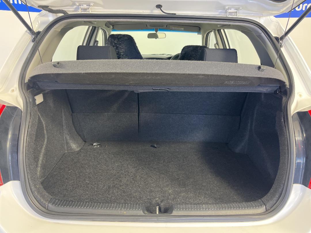 Photo '14' of Toyota Corolla