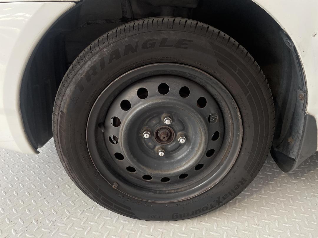 Photo '10' of Toyota Corolla Photo '10' of Toyota Corolla