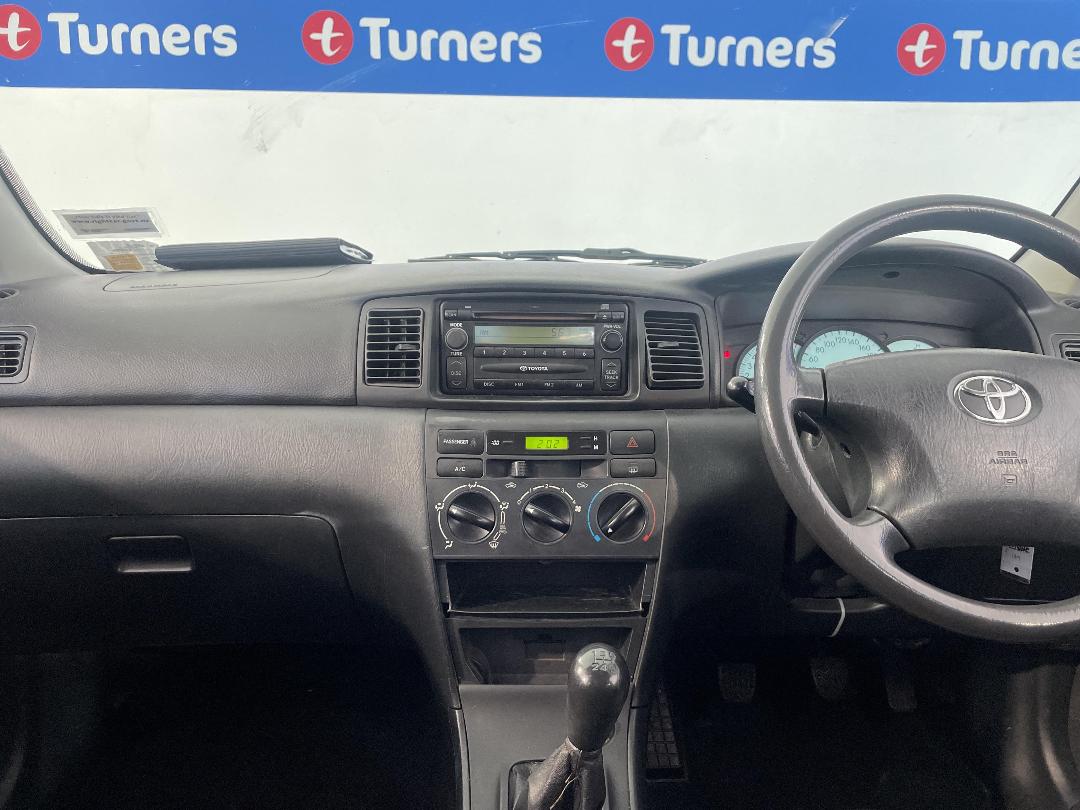 Photo '18' of Toyota Corolla Photo '18' of Toyota Corolla