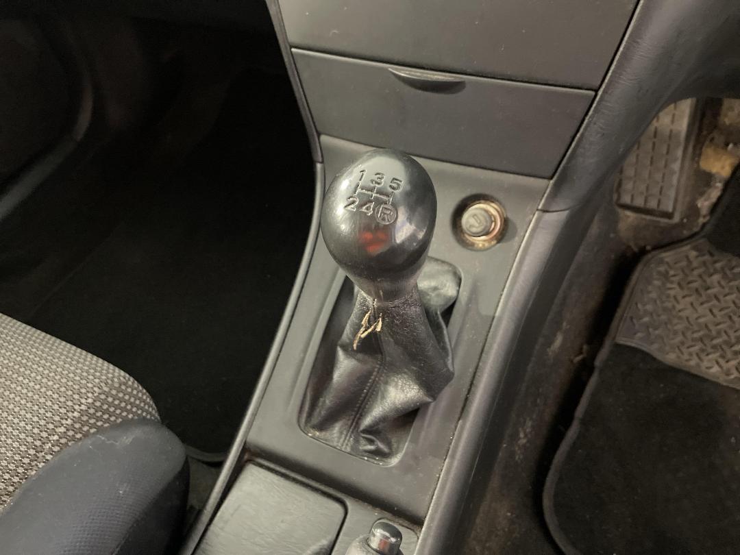 Photo '28' of Toyota Corolla