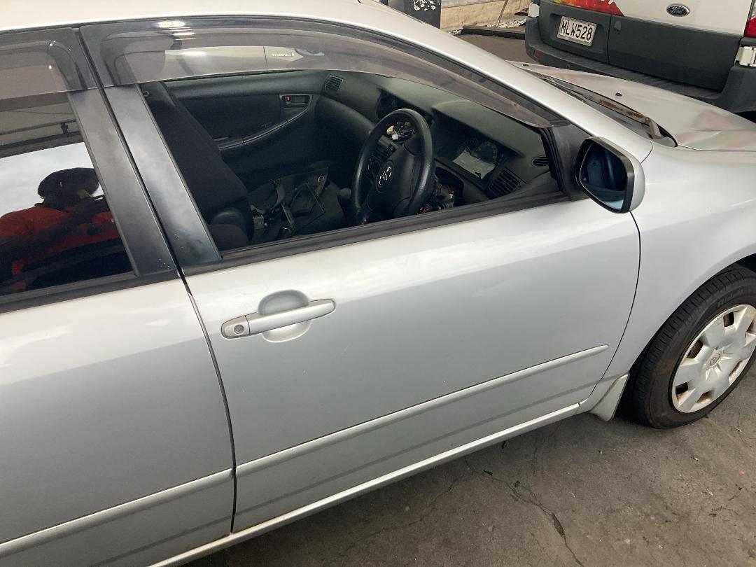 Photo '3' of Toyota Corolla Fielder 1.5L