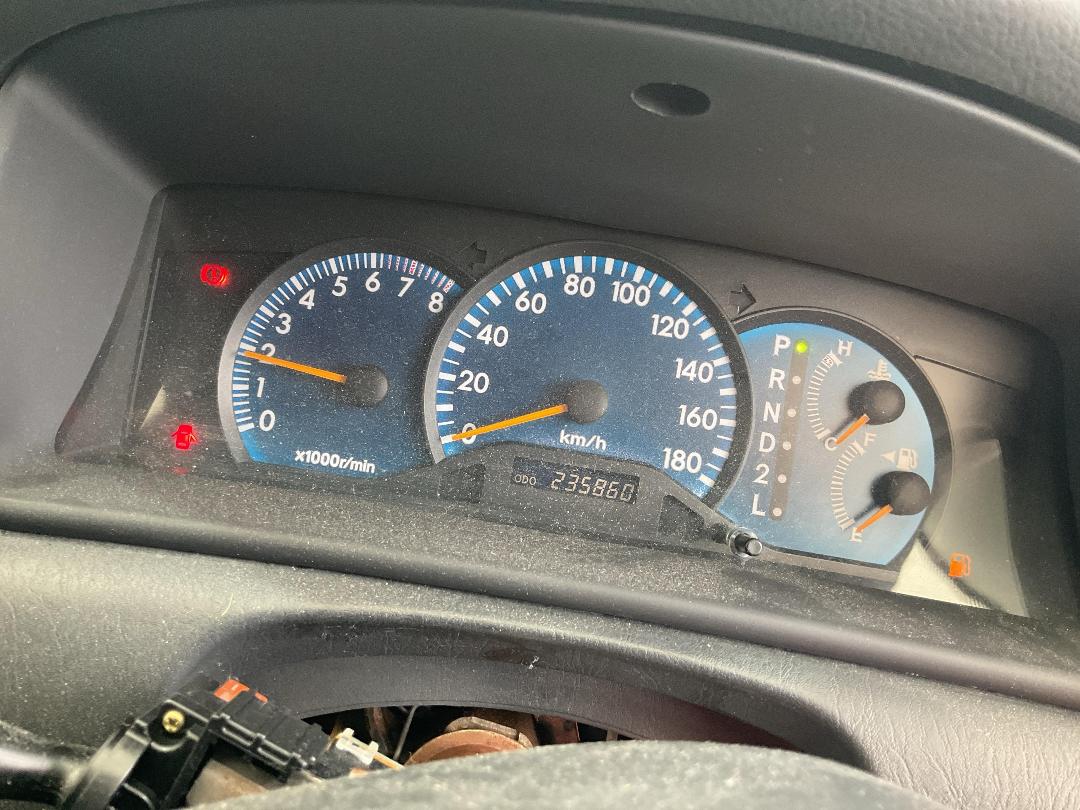 Photo '17' of Toyota Corolla Fielder 1.5L