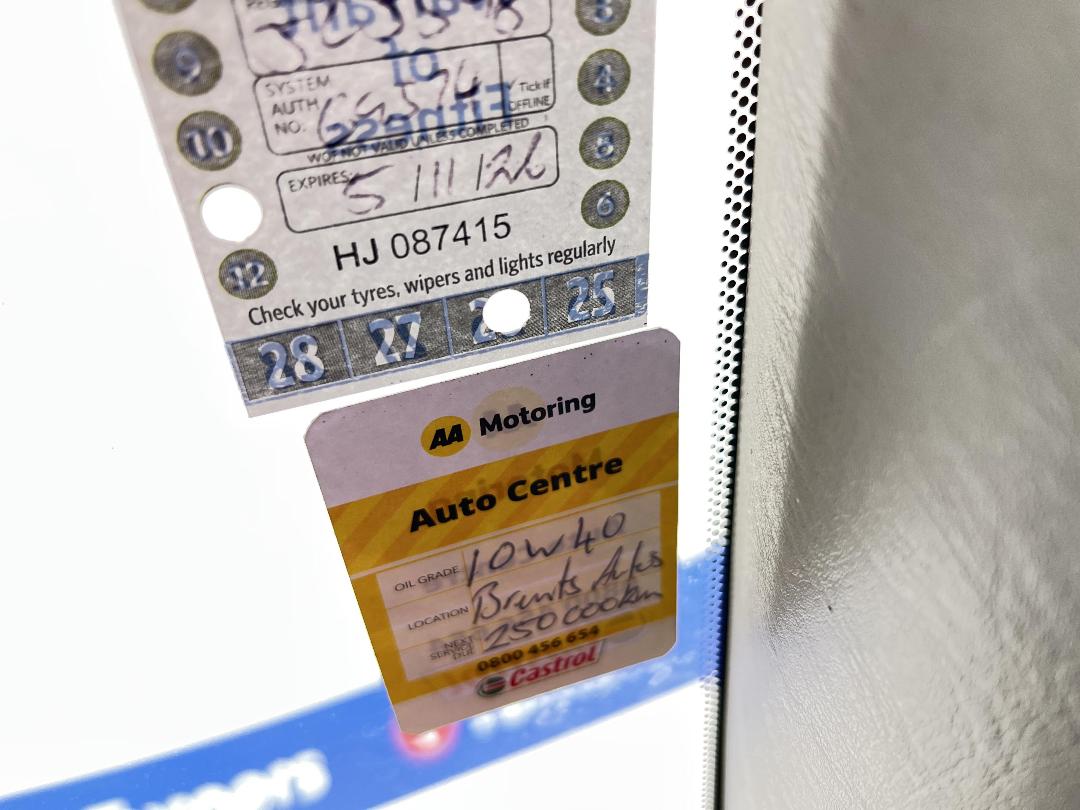 Photo '23' of Toyota Corolla