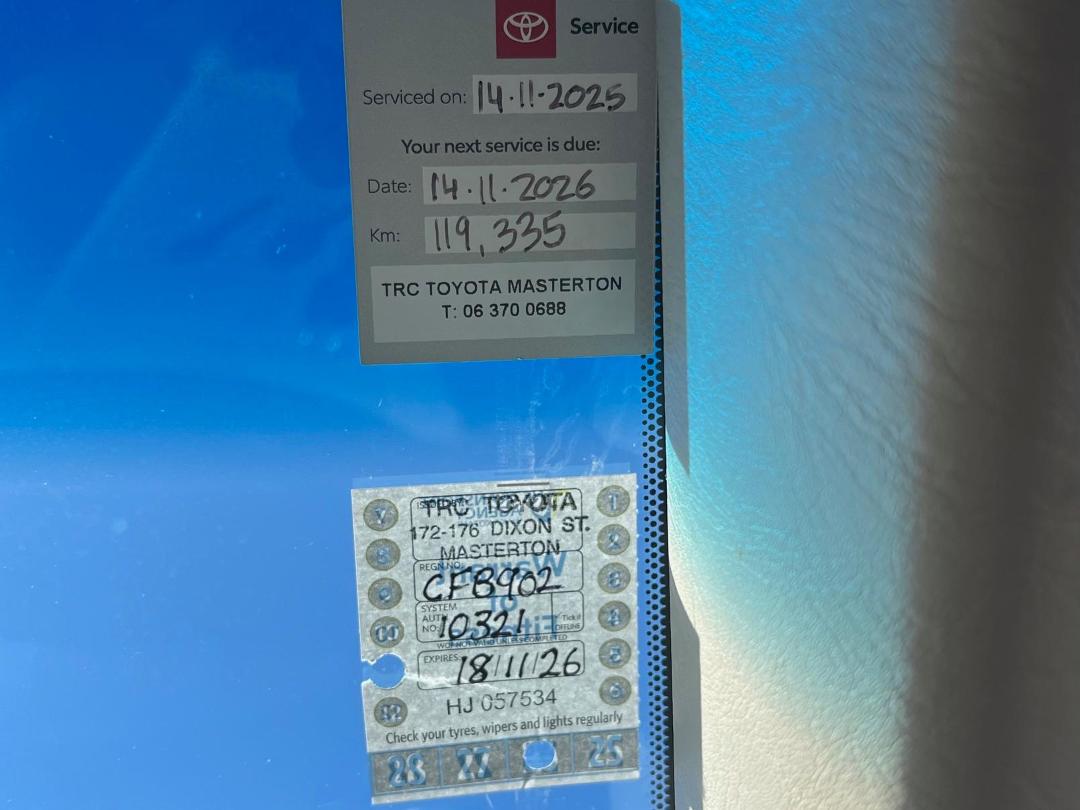 Photo '10' of Toyota Corolla GLX Photo '10' of Toyota Corolla GLX