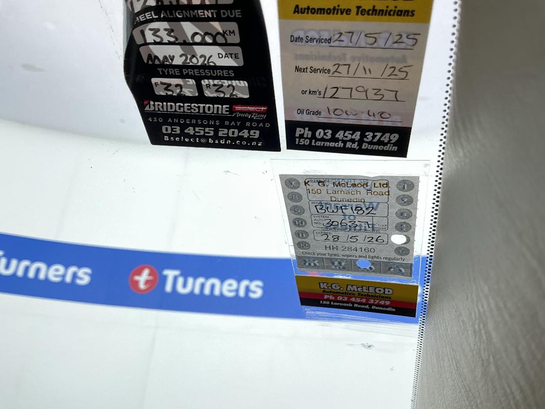 Photo '25' of Toyota Corolla Photo '25' of Toyota Corolla