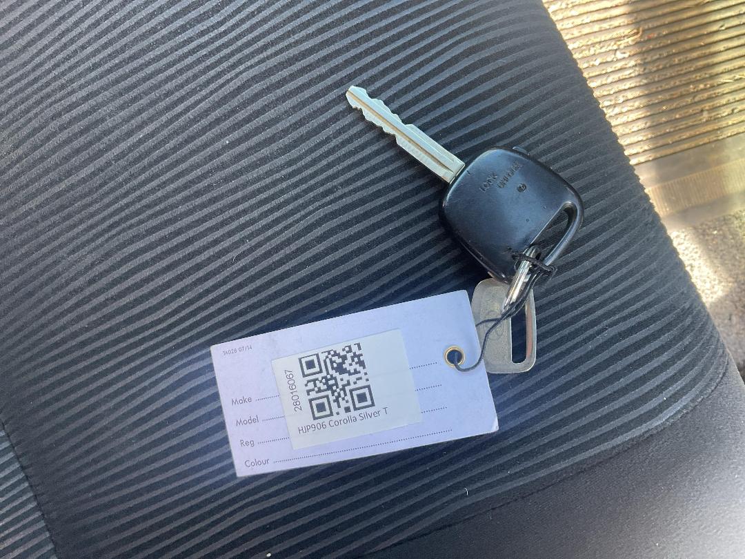 Photo '14' of Toyota Corolla Runx