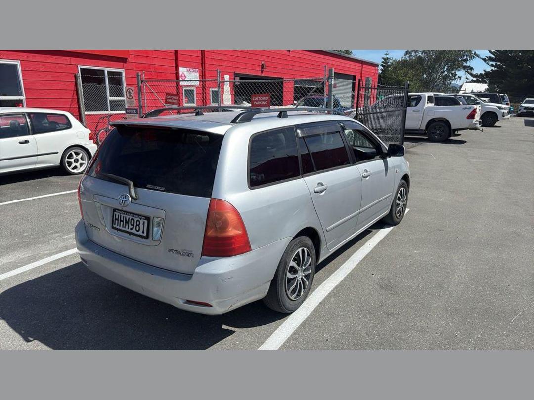 Photo '4' of Toyota Corolla Fielder Photo '4' of Toyota Corolla Fielder