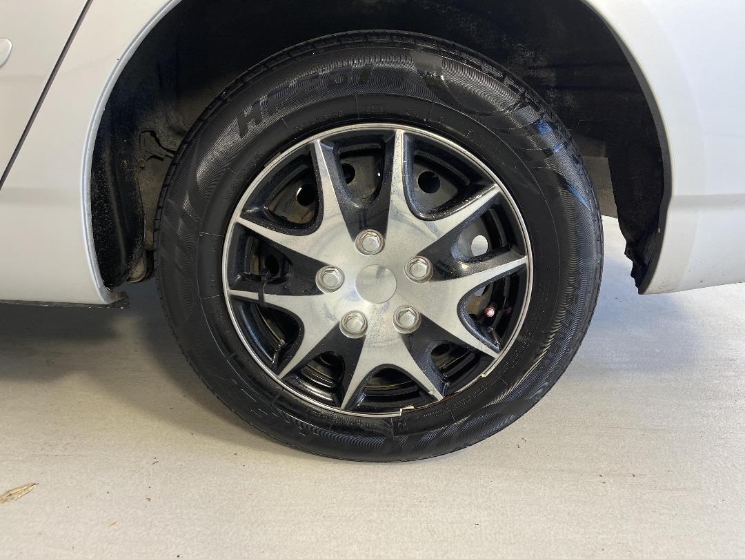 Photo '11' of Toyota Corolla