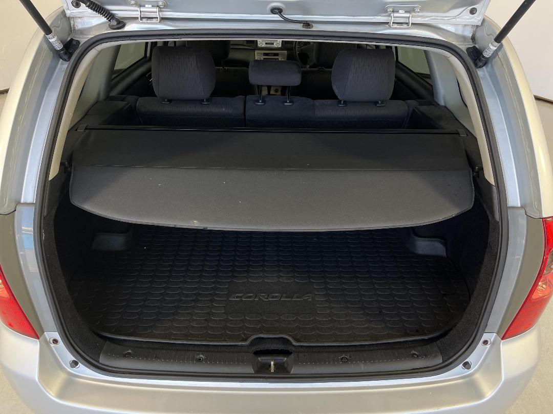 Photo '14' of Toyota Corolla