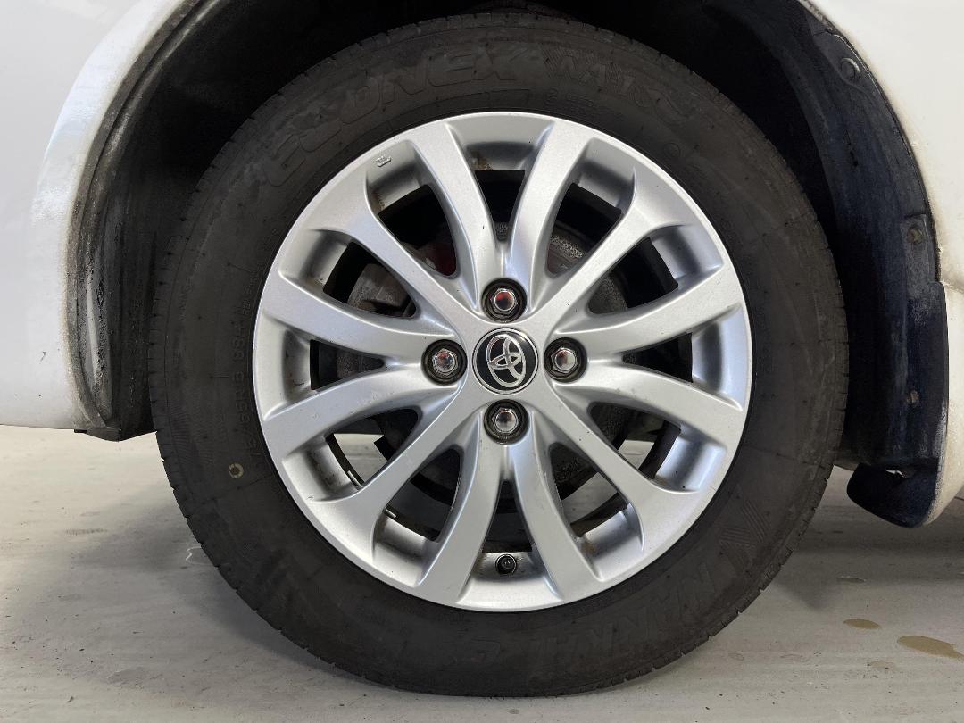 Photo '10' of Toyota Corolla