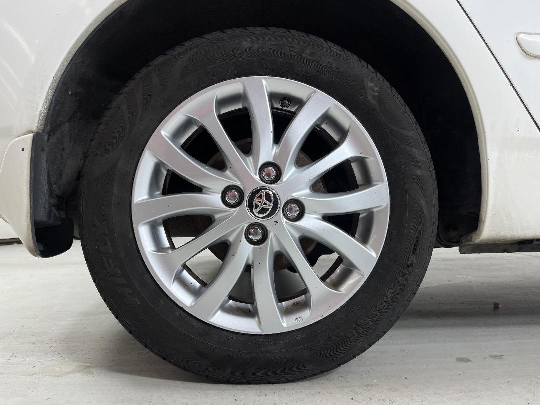 Photo '12' of Toyota Corolla