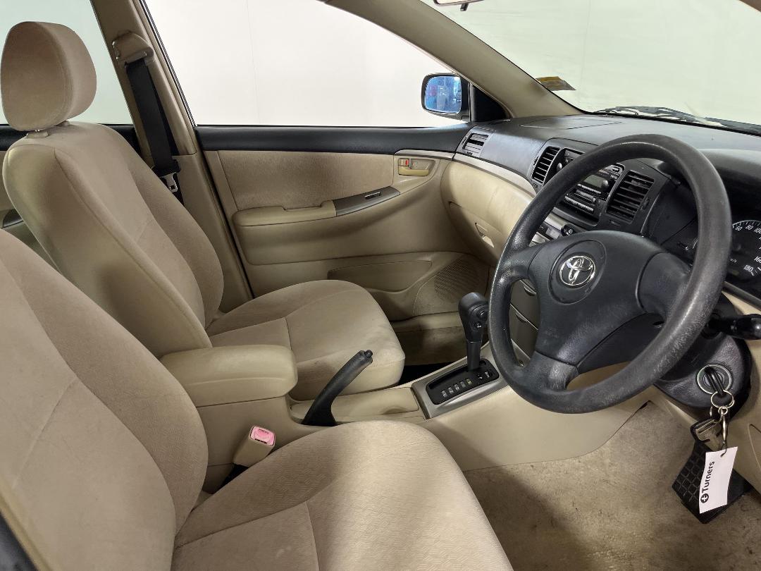 Photo '16' of Toyota Corolla