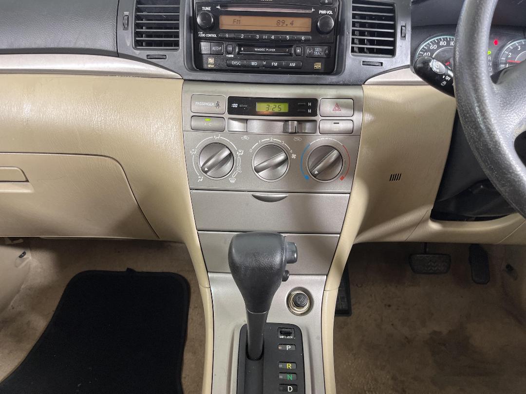 Photo '18' of Toyota Corolla