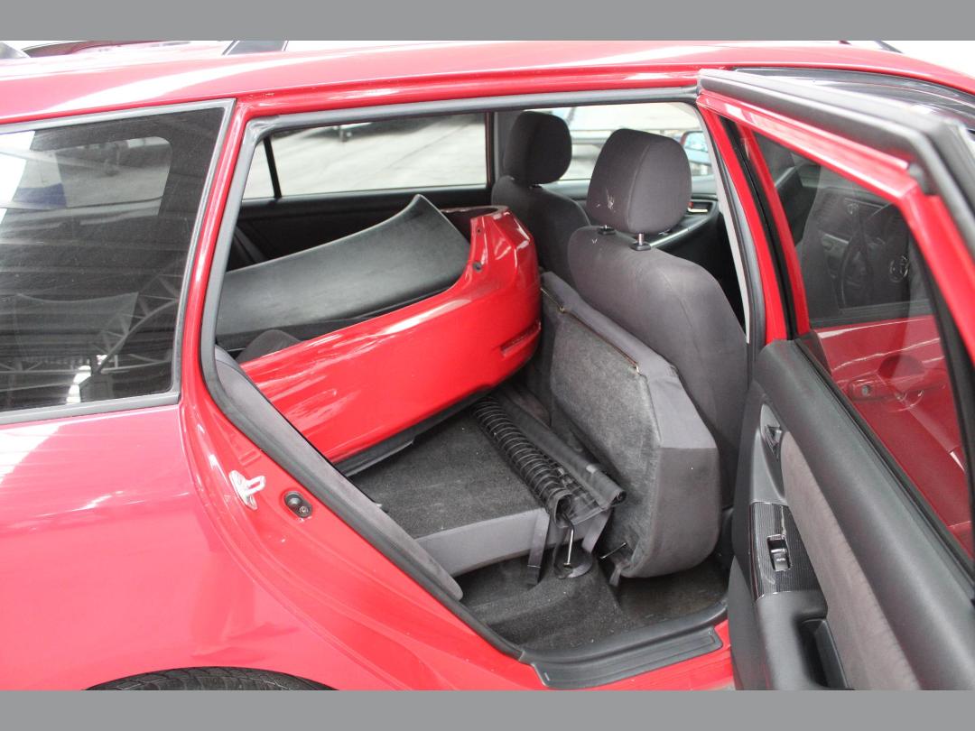 Photo '9' of Toyota Corolla Fielder Photo '9' of Toyota Corolla Fielder