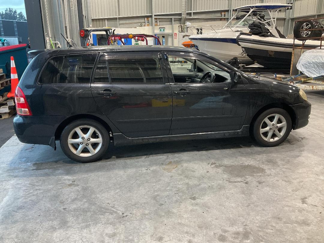 Photo '5' of Toyota Corolla Fielder Photo '5' of Toyota Corolla Fielder