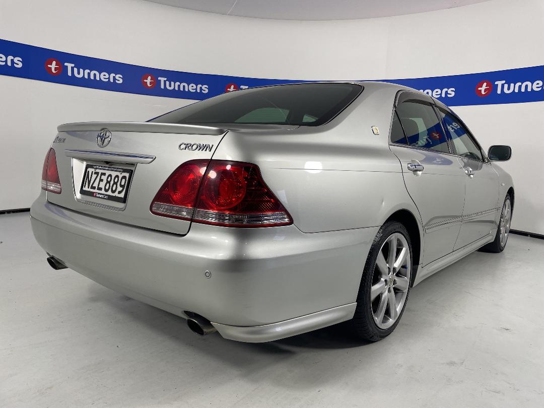 Photo '7' of Toyota Crown