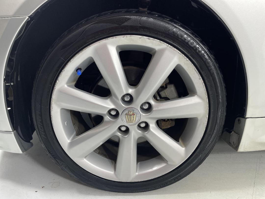 Photo '10' of Toyota Crown