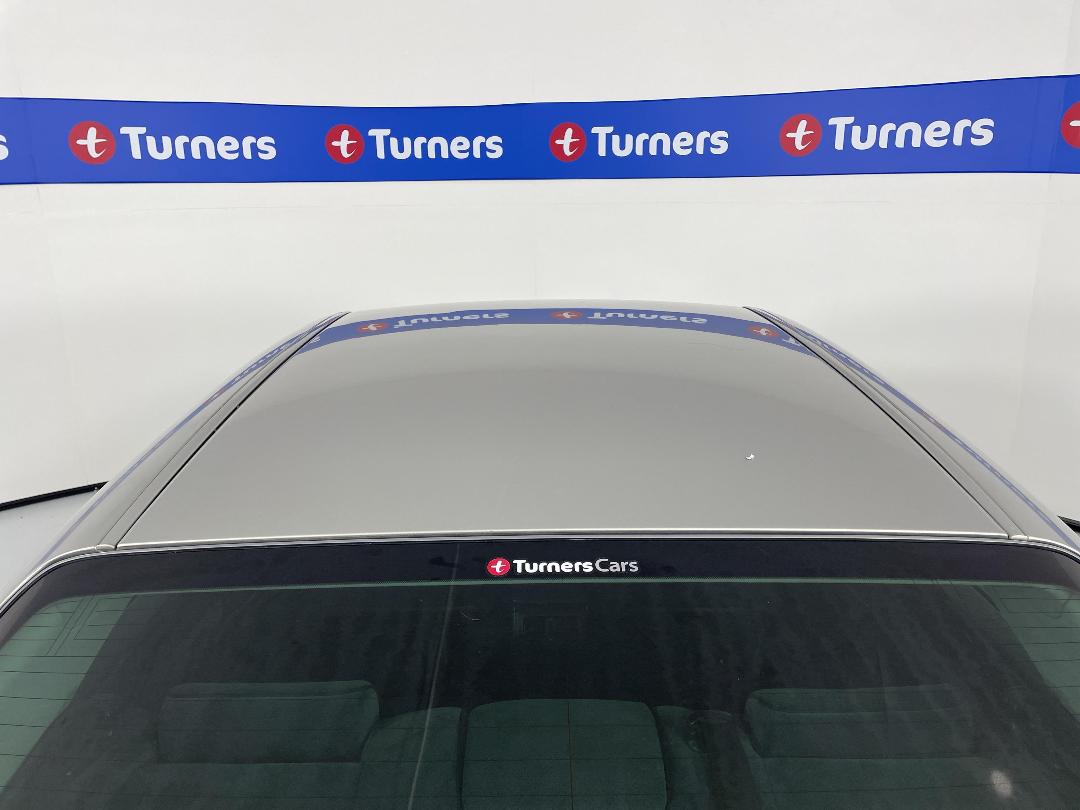 Photo '34' of Toyota Crown