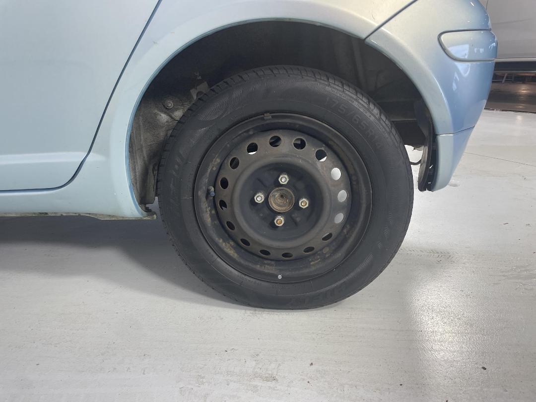 Photo '9' of Toyota Echo