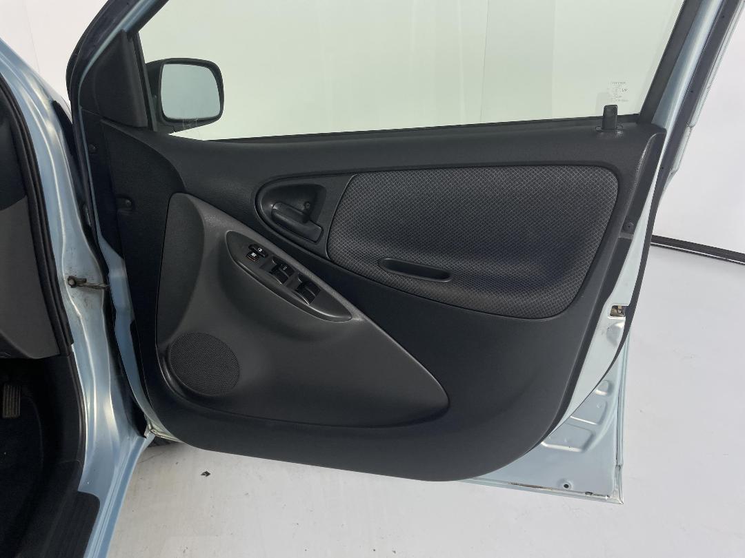 Photo '13' of Toyota Echo