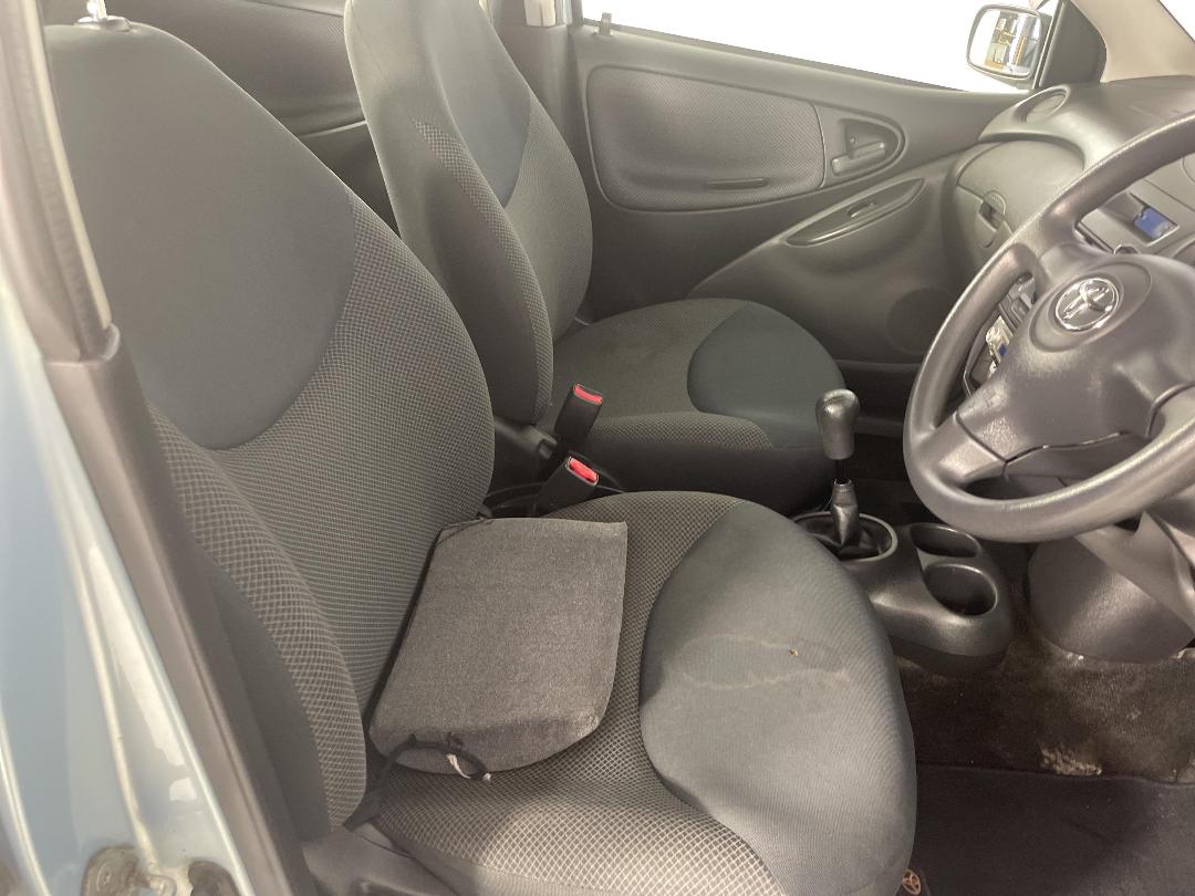 Photo '14' of Toyota Echo