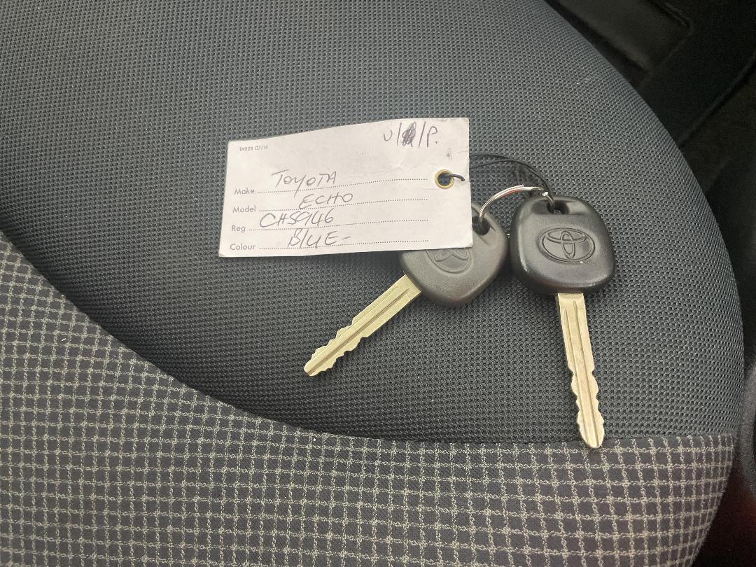 Photo '20' of Toyota Echo