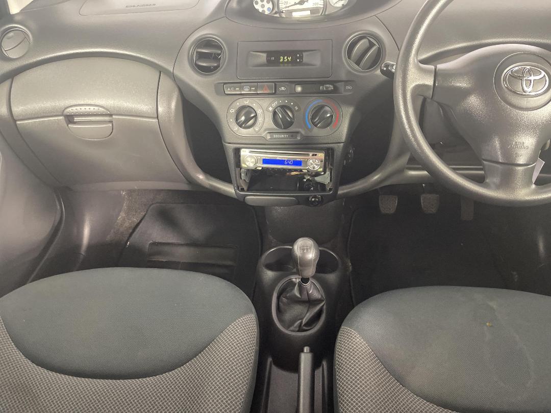 Photo '16' of Toyota Echo