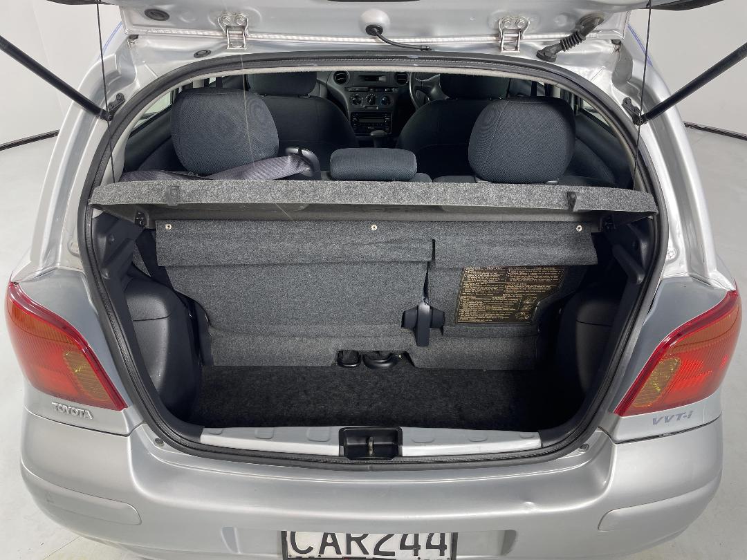 Photo '14' of Toyota Echo