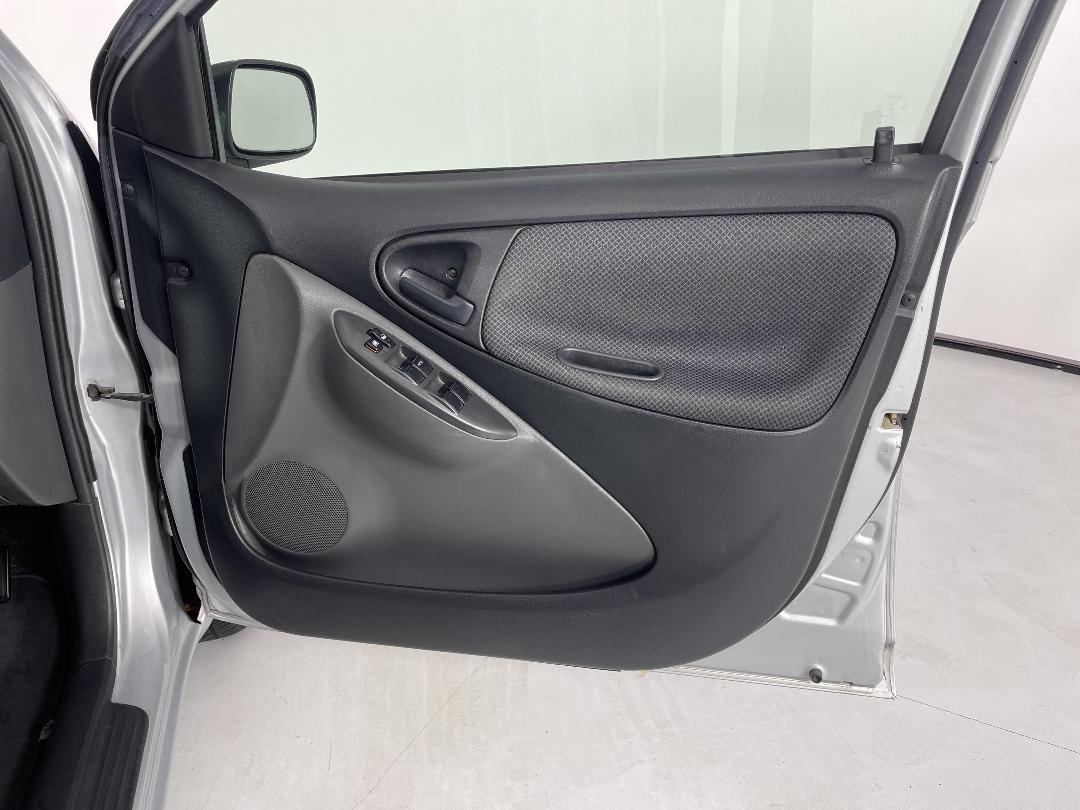 Photo '15' of Toyota Echo