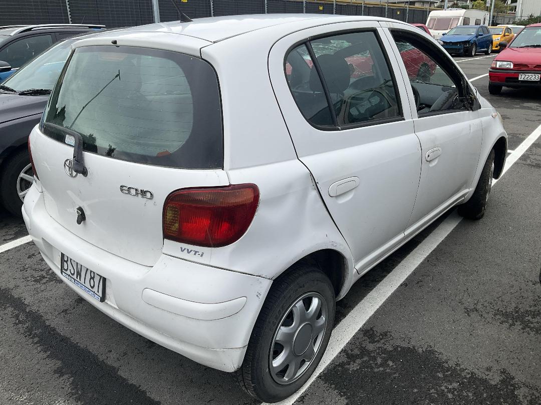 Photo '2' of Toyota Echo