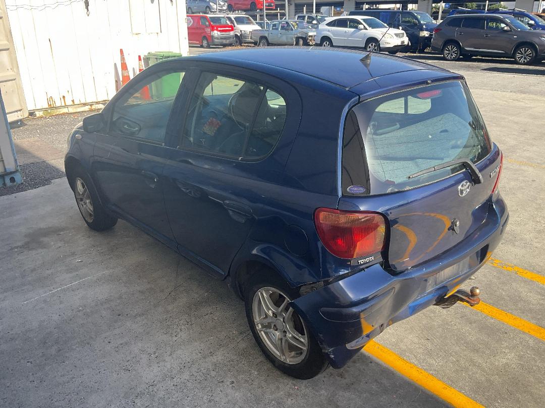 Photo '8' of Toyota Echo