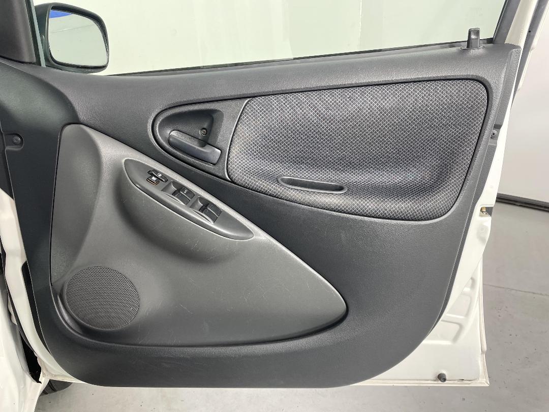 Photo '15' of Toyota Echo