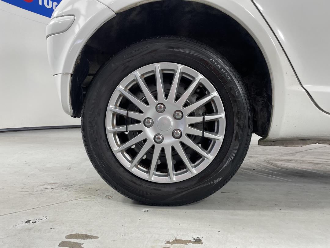 Photo '12' of Toyota Echo