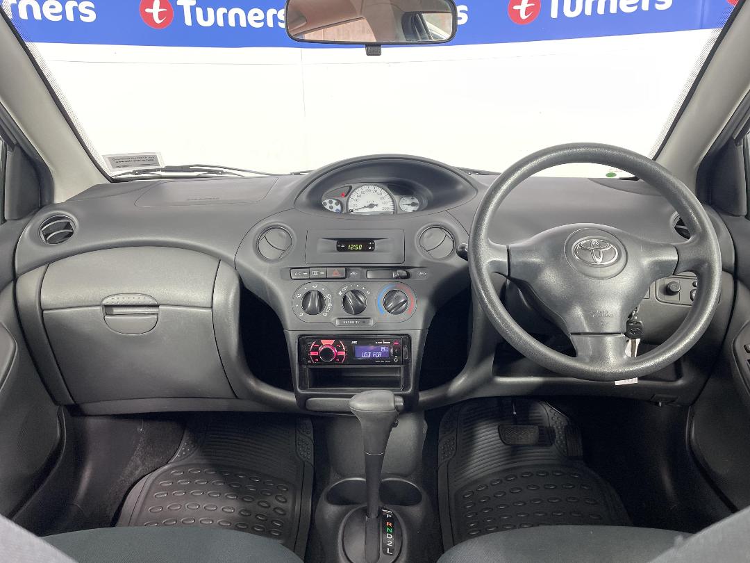 Photo '17' of Toyota Echo