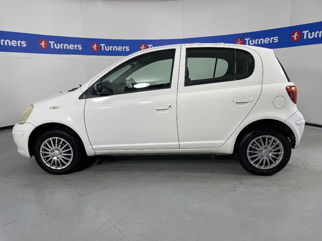 Photo '24' of Toyota Echo