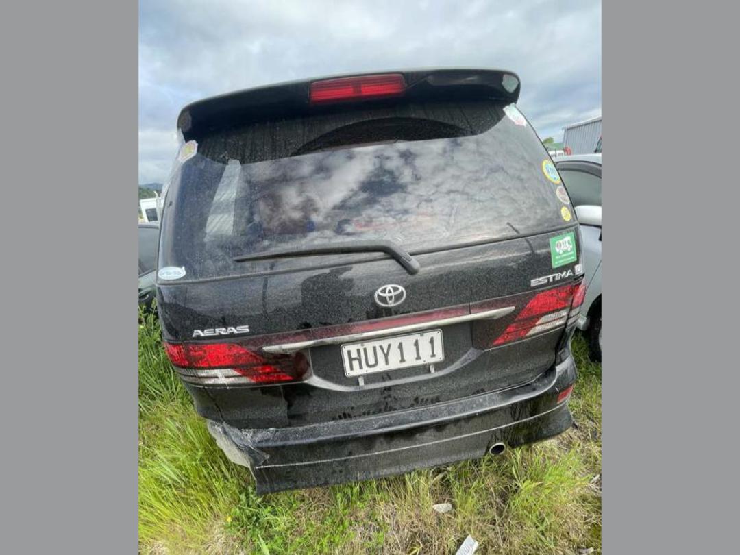 Photo '4' of Toyota Estima Photo '4' of Toyota Estima