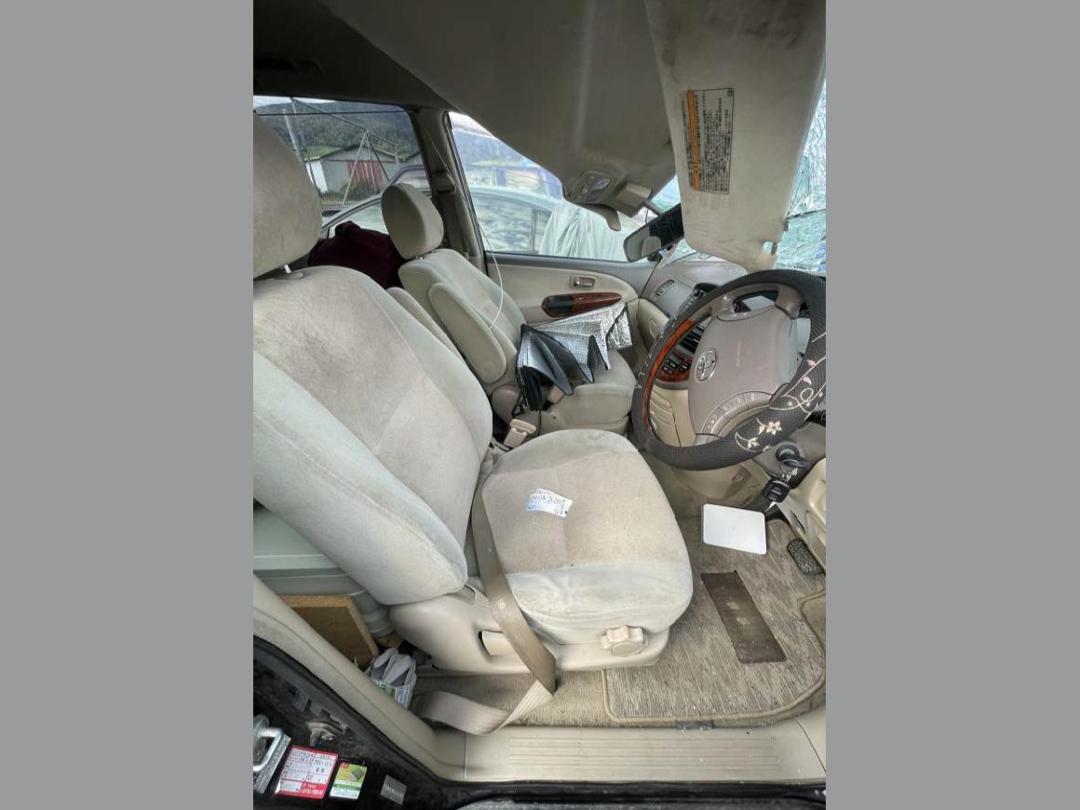 Photo '7' of Toyota Estima Photo '7' of Toyota Estima