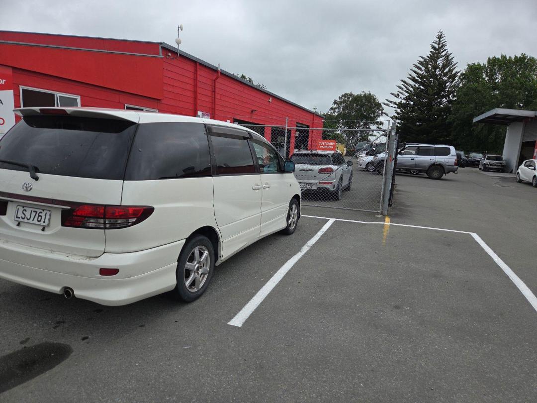 Photo '2' of Toyota Estima Photo '2' of Toyota Estima