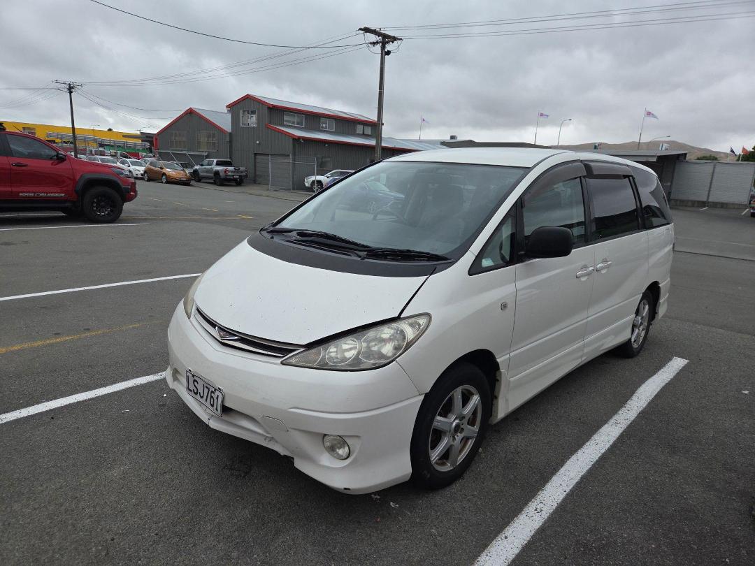 Photo '3' of Toyota Estima Photo '3' of Toyota Estima