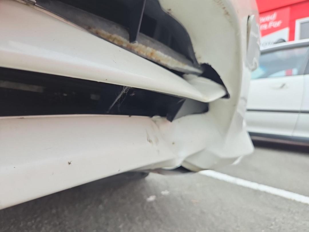 Photo '8' of Toyota Estima Photo '8' of Toyota Estima