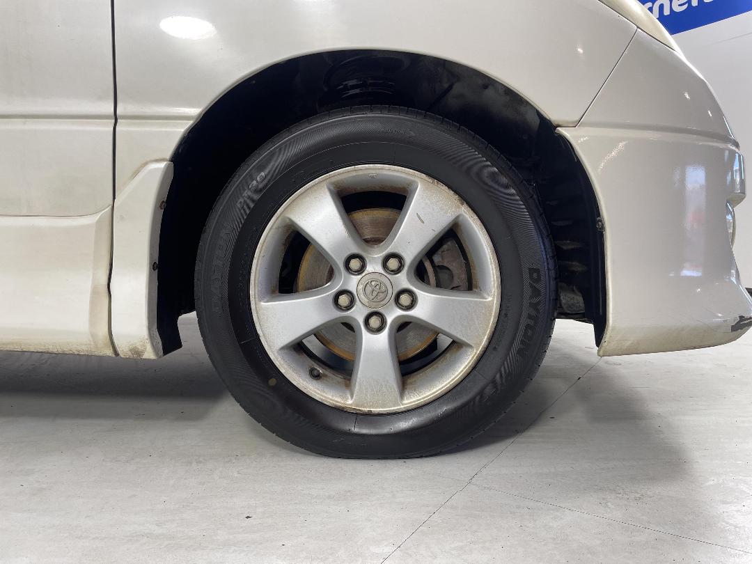 Photo '9' of Toyota Estima