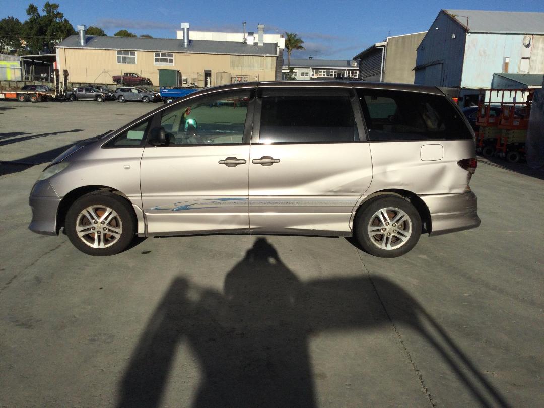 Photo '2' of Toyota Estima