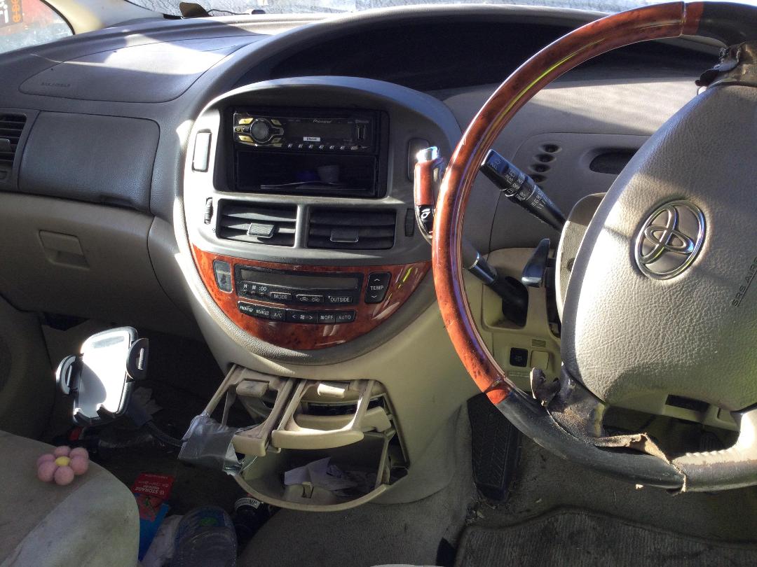 Photo '21' of Toyota Estima