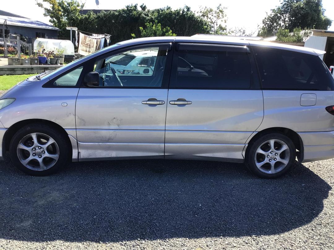 Photo '5' of Toyota Estima